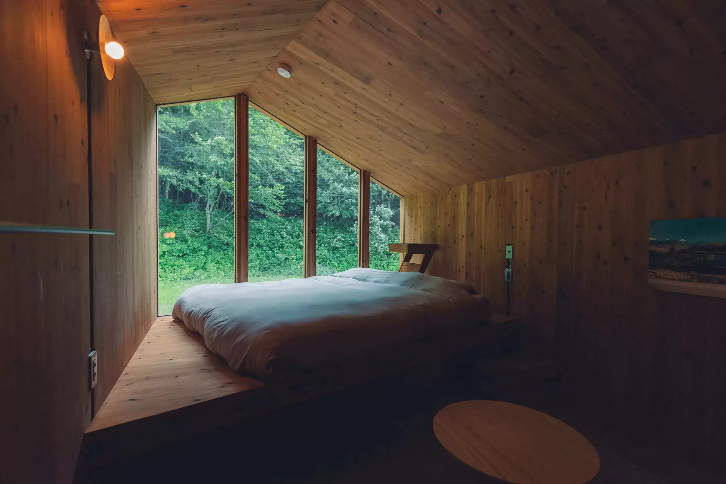 Earthboat Hakuba