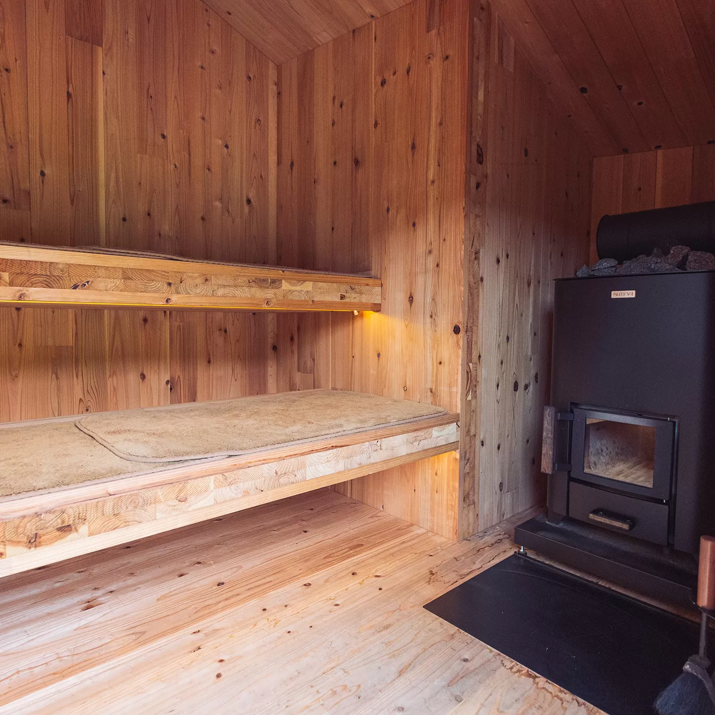 Slope Side Room