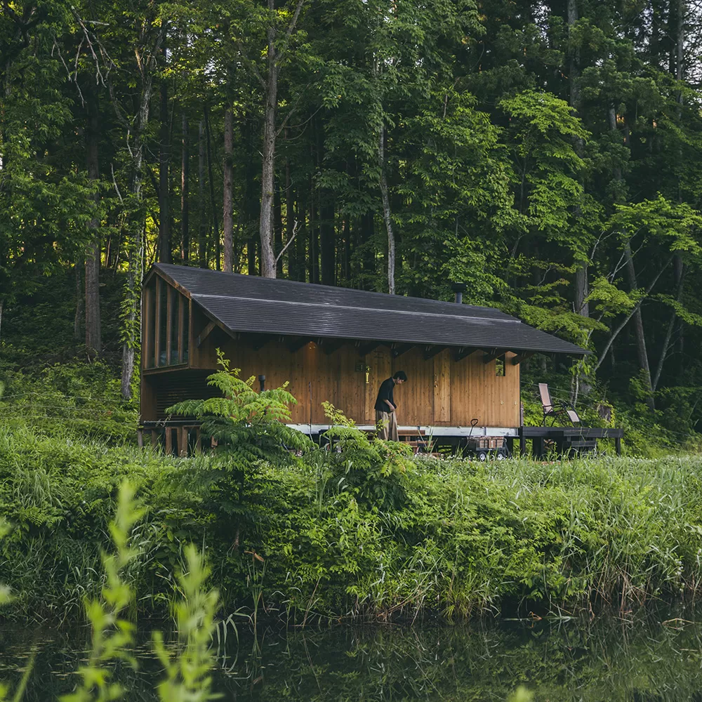 Pond Side w/ Open-Air Bath