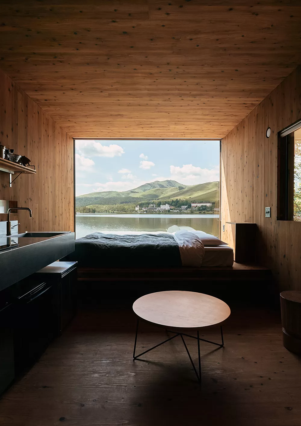 Earthboat Shirakabako overview