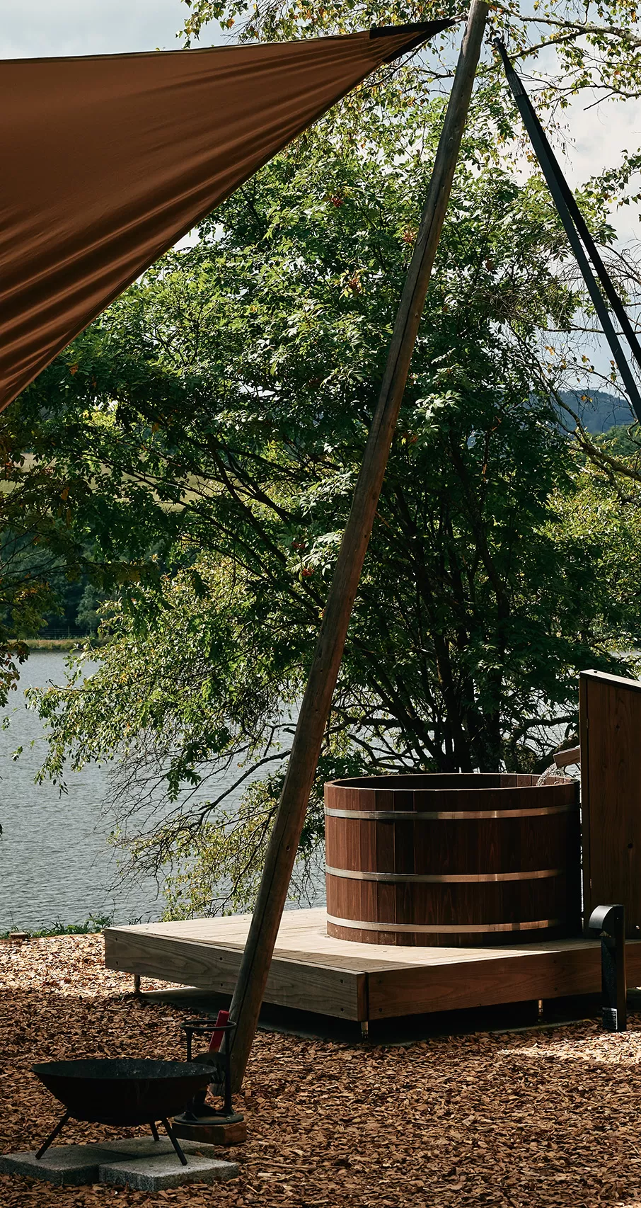 Earthboat Shirakabako