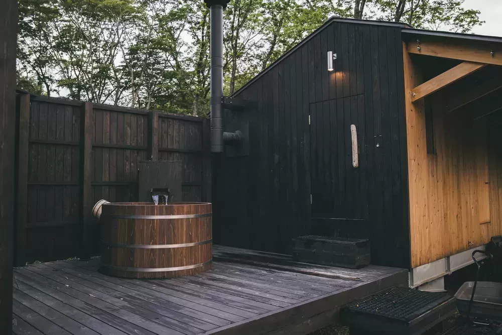 Forest Side / Open-Air Bath