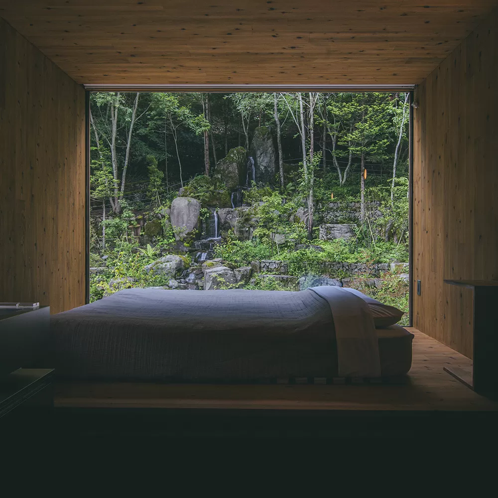 Earthboat Ueda Onsen overview